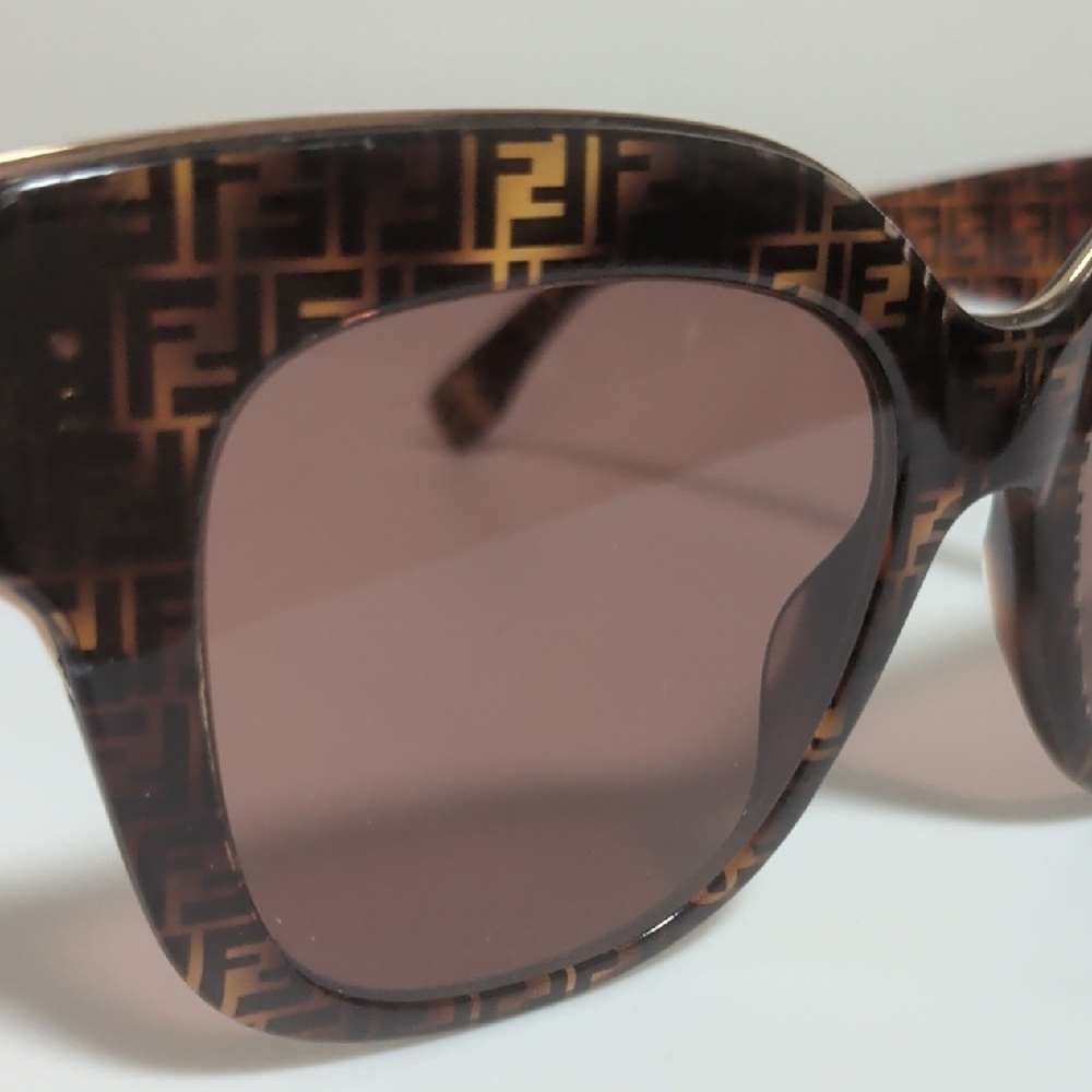 Authentic - Picture 5 of 6